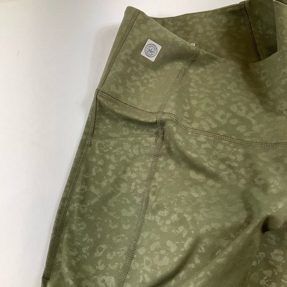 Peter Millar Womenswear Green Leggings XL MSRP$120 - Picture 4 of 14